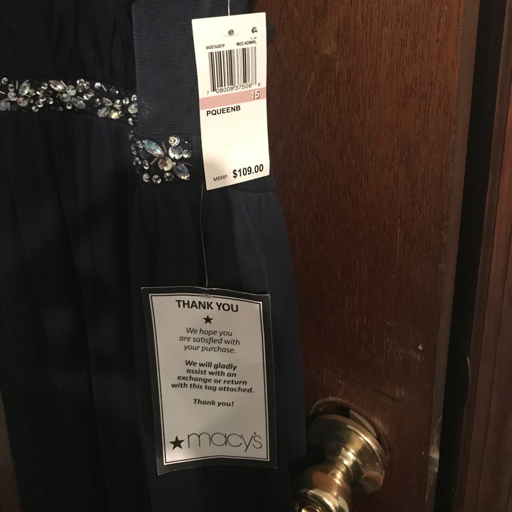 Prom dress/ special occasion - Picture 2 of 5