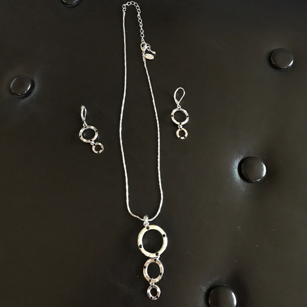 Cookie Lee multi Circle Necklace & earrings set