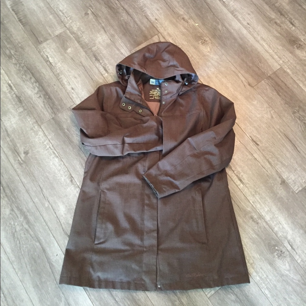 Hooded jacket.