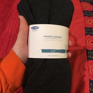 NWT Dark grey old navy leggings size L