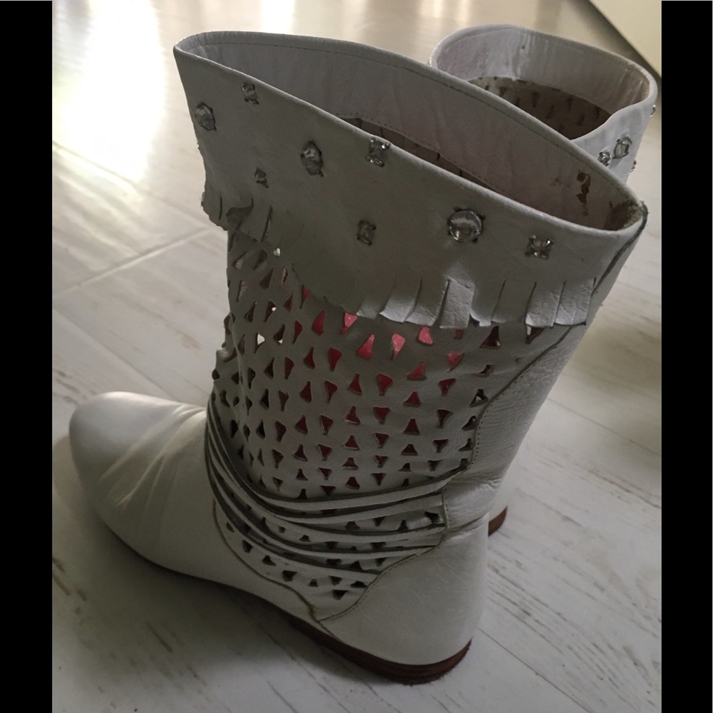 Booties - Picture 3 of 4