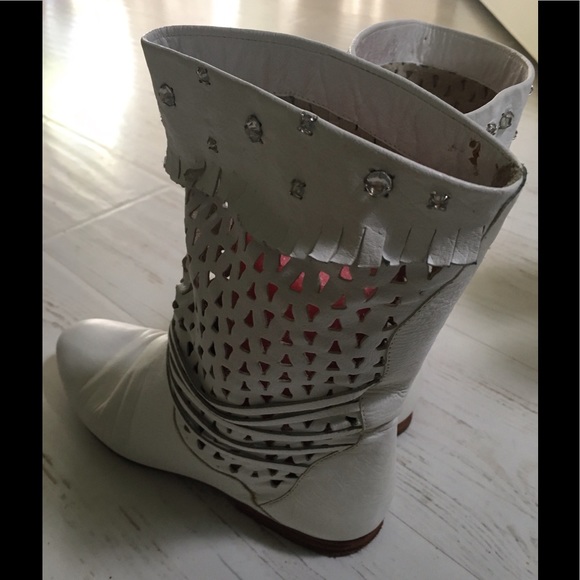 Booties - Picture 3 of 4