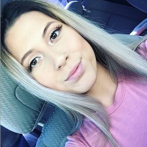 Meet your Posher, Crystal