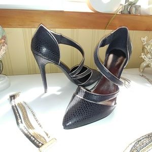 NWOT Charles David Stilettos