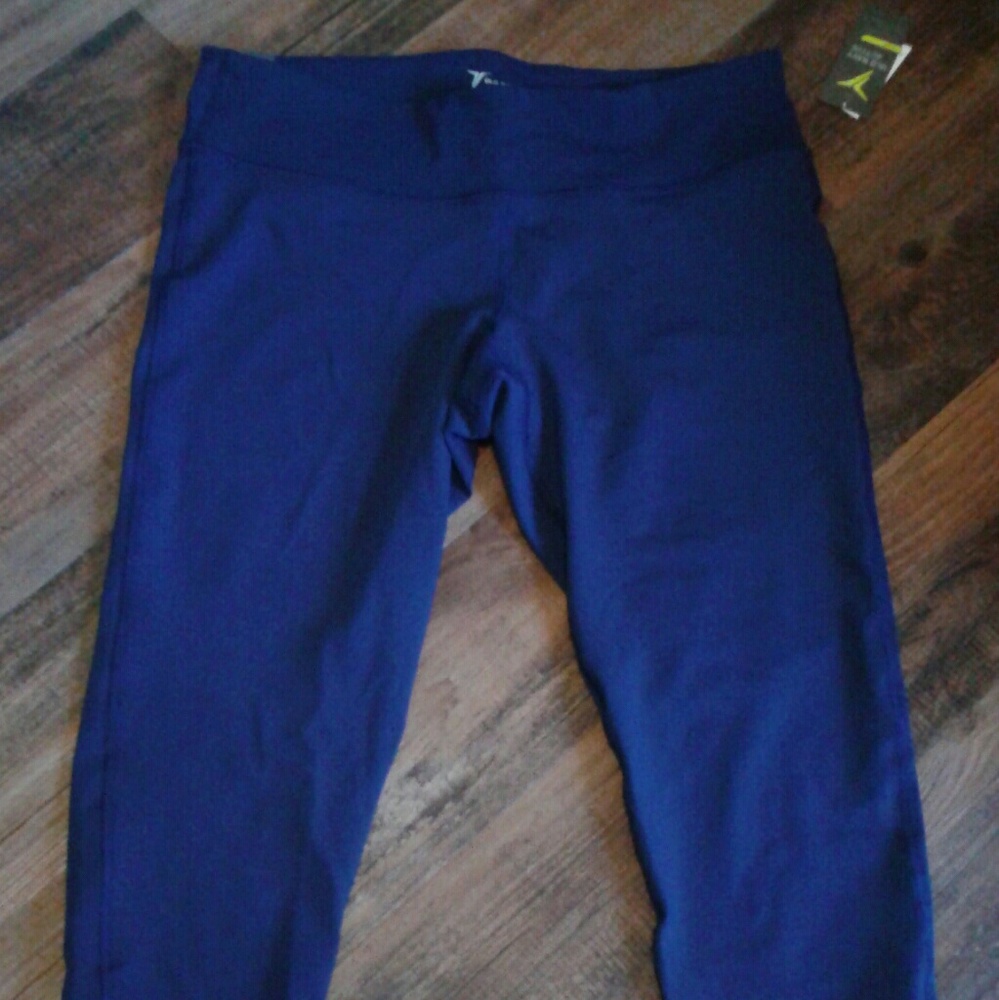 Athletic Capri leggins, navy blue,  compression