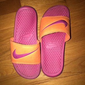 Nike slides