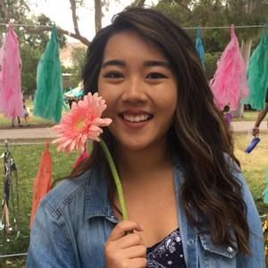 Meet your Posher, Sarina