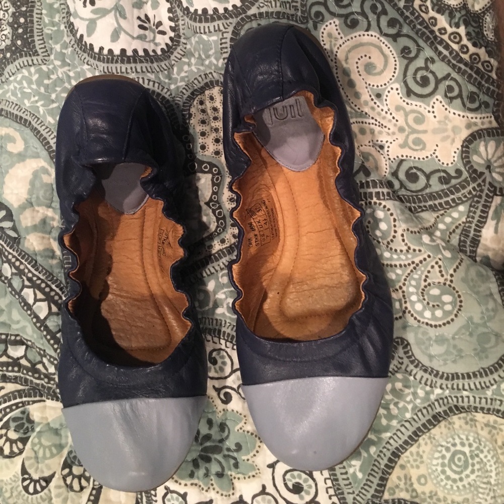Great casual shoes size 7