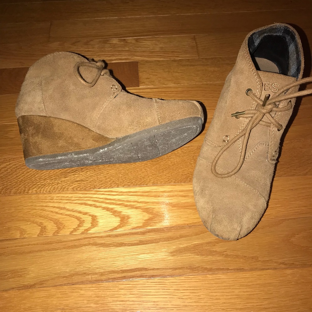 Women’s heeled boots