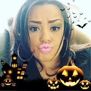 Meet your Posher, Sally