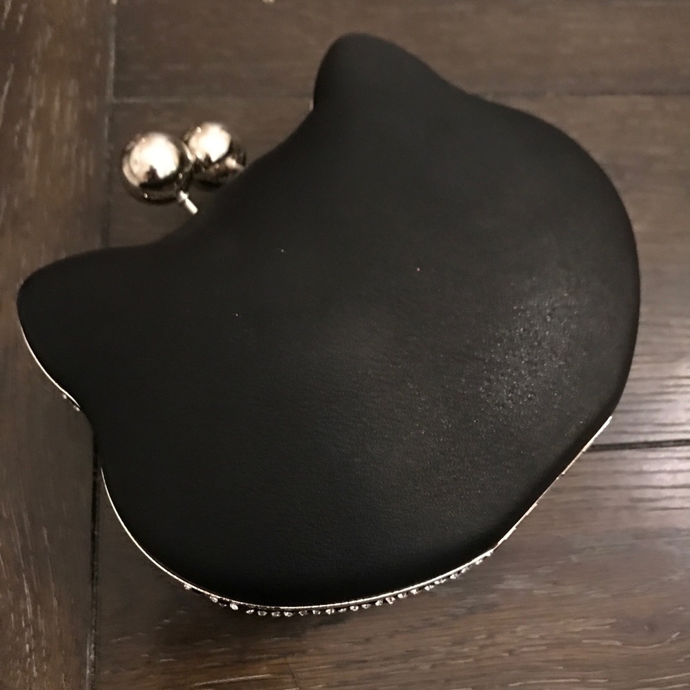 Rhinestone kitty clutch. SPARKLY - Picture 4 of 6