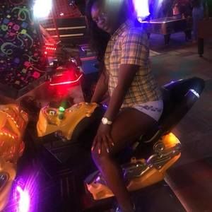 Meet your Posher, Jada