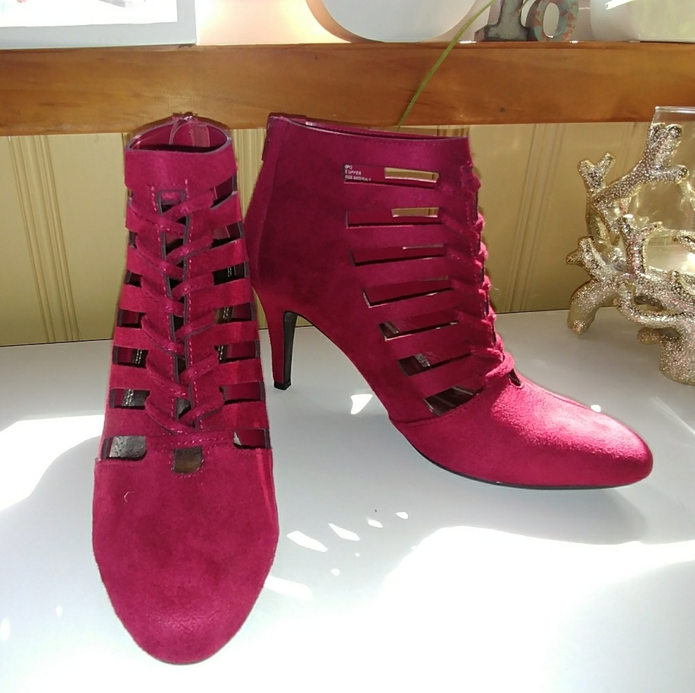 Impo Sasha Red Suede Booties
