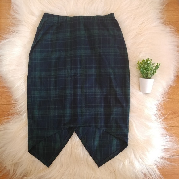 NEW green plaid skirt - Picture 3 of 3
