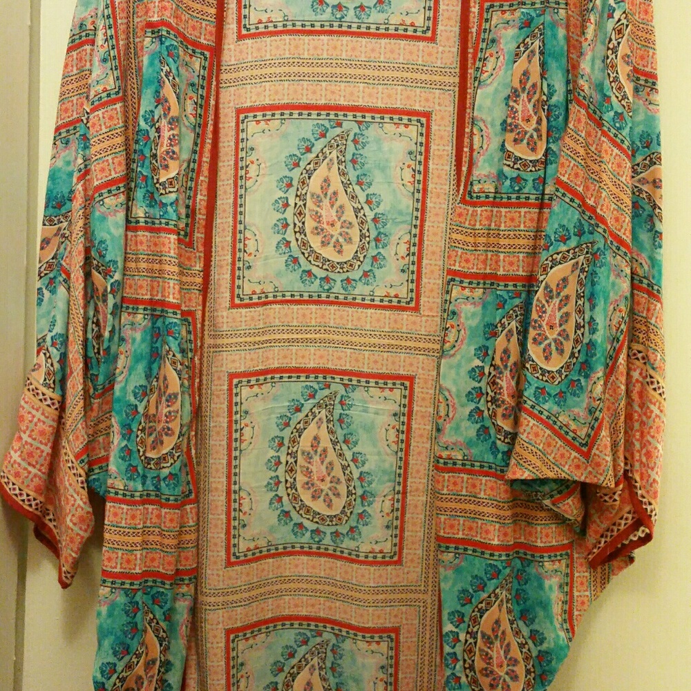 Tolani kimono "Feathers", multicolored