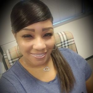 Meet your Posher, Janet