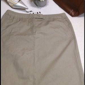 NWT-KHAKI 💯 Percent Cotton Skirt Sz 14