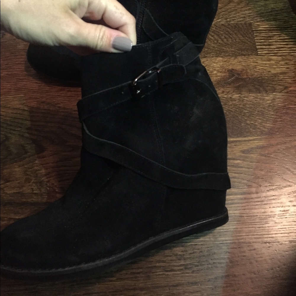 Black wedge booties