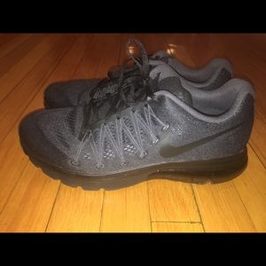 LIKE NEW Mens Nike Air Max Size 12