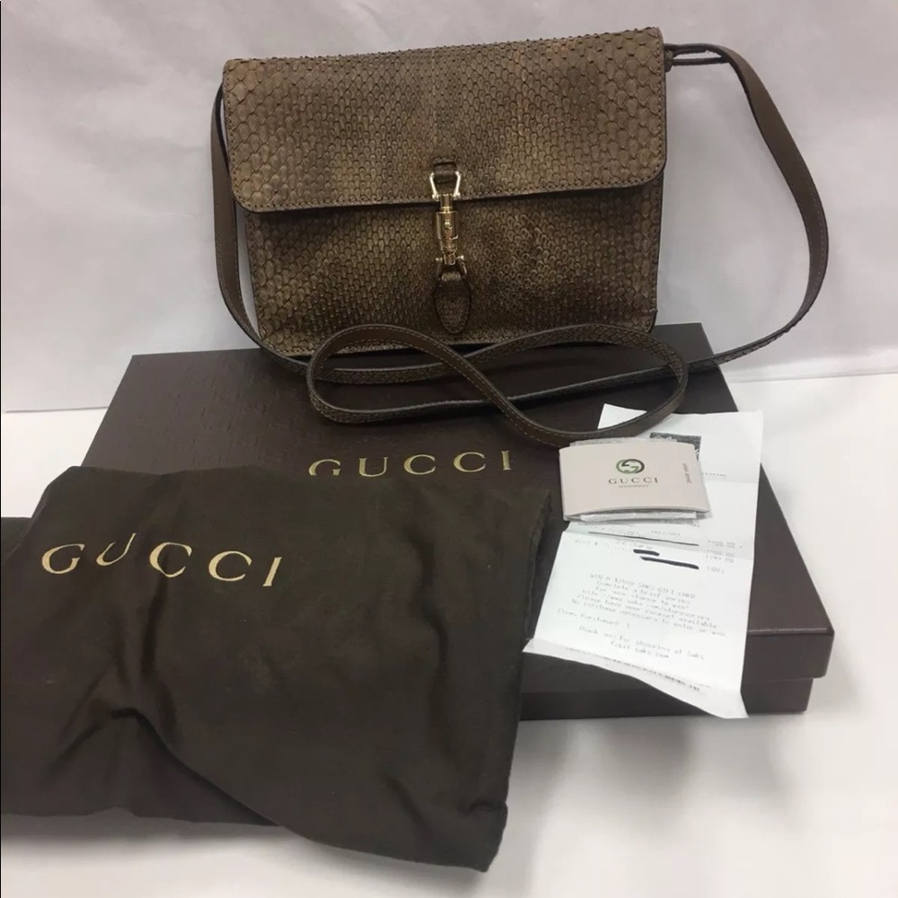 ♦️sold♦️GUCCI Brown Python Soft Jackie Convert