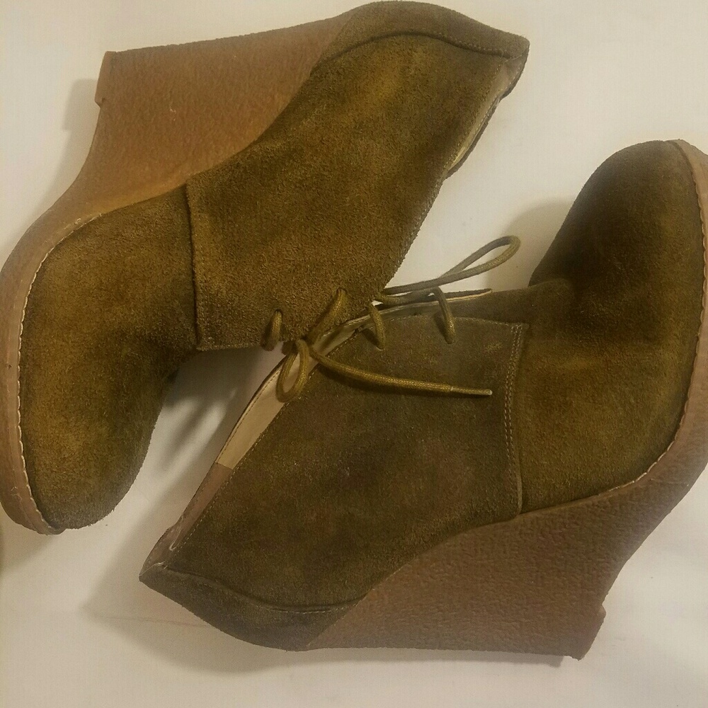 Enzo Angiolini suede leather wedge booties 9.5