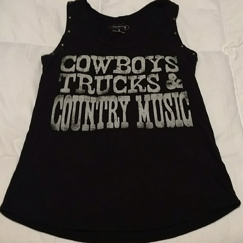 Maurices tank like new