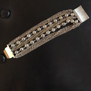 Gold tone vintage chain bracelet