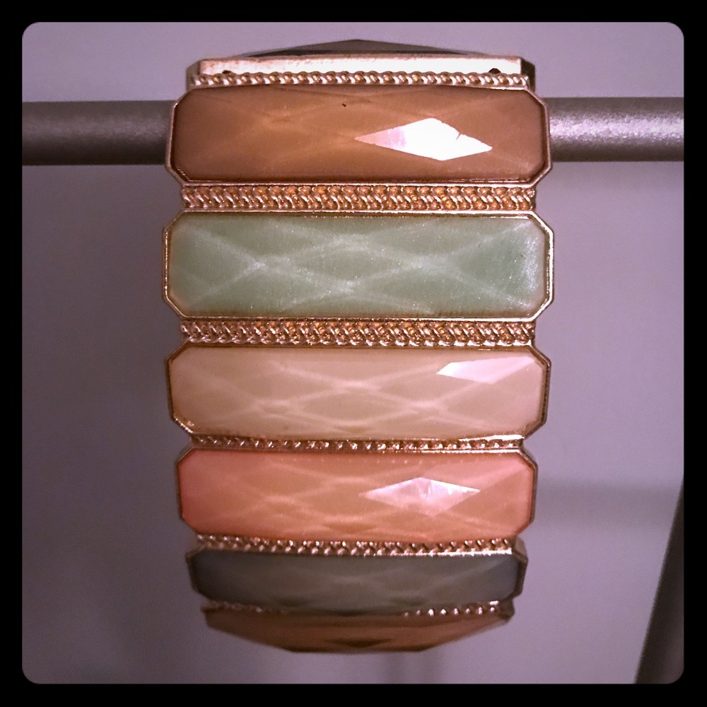 Pastel stone stretch bangle