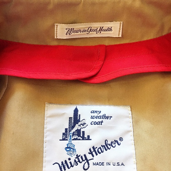 SOLD Vintage | Misty Harbor Trench - Picture 2 of 4