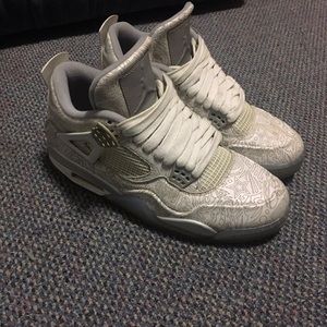 AIR JORDAN 4 LASERS