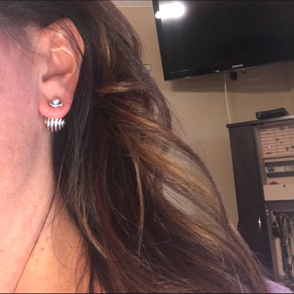 Double-sided earrings - Picture 2 of 3