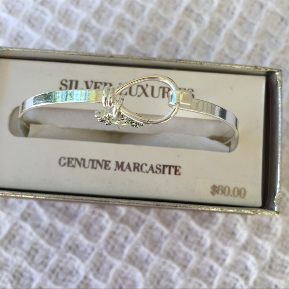 New Tree of Life Silver Bangle Bracelet - Picture 4 of 4