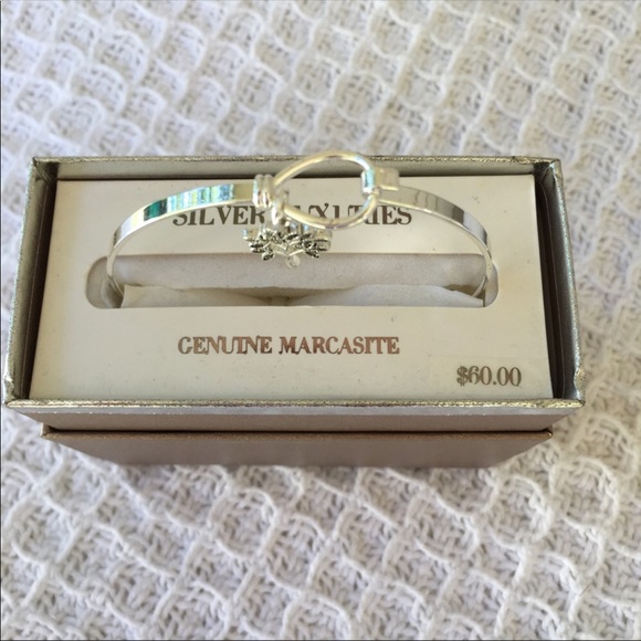 New Tree of Life Silver Bangle Bracelet - Picture 3 of 4