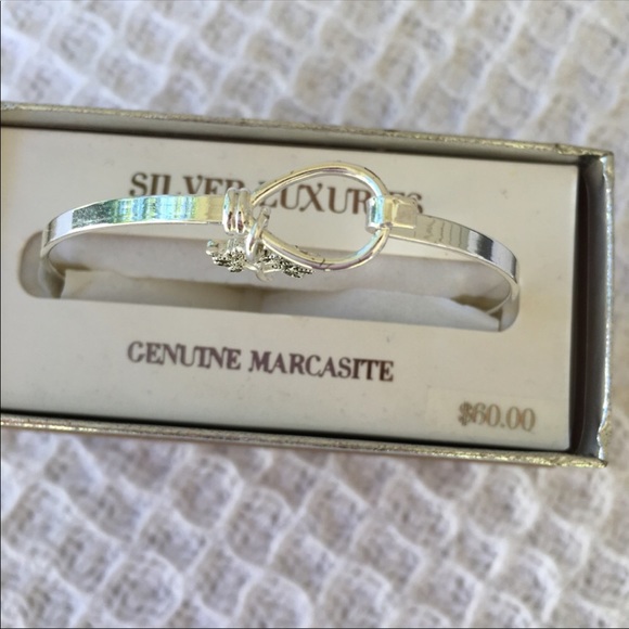 New Tree of Life Silver Bangle Bracelet - Picture 4 of 4