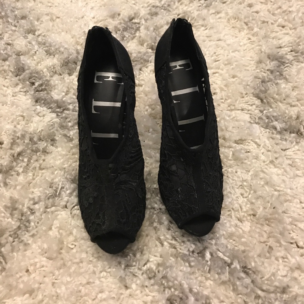 Elle lace peep toe booties