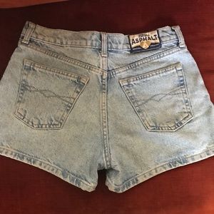 Vintage light wash jean shorts