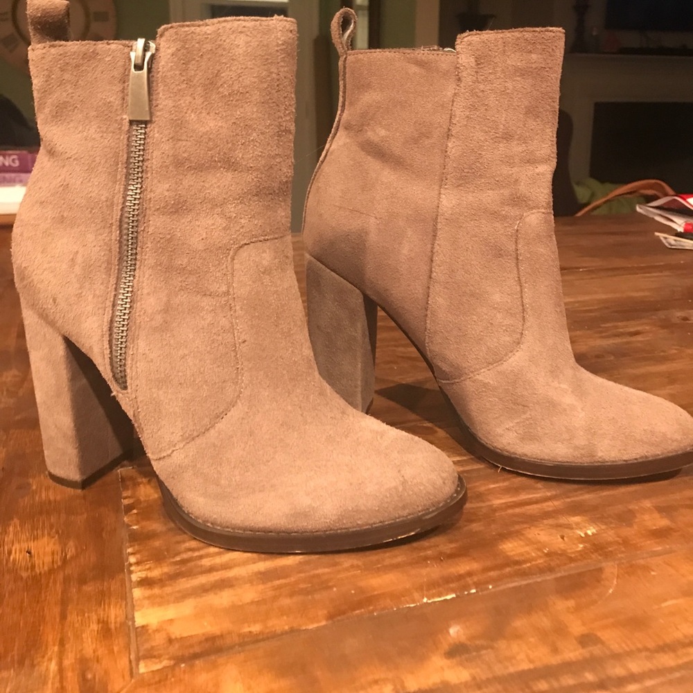 Steve Madden Suede Booties