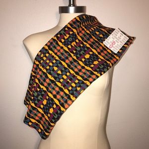 LuLaRoe Cassie skirt. Pencil skirt. Colorful