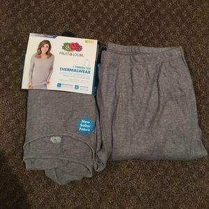 Thermal Set Top and Bottoms