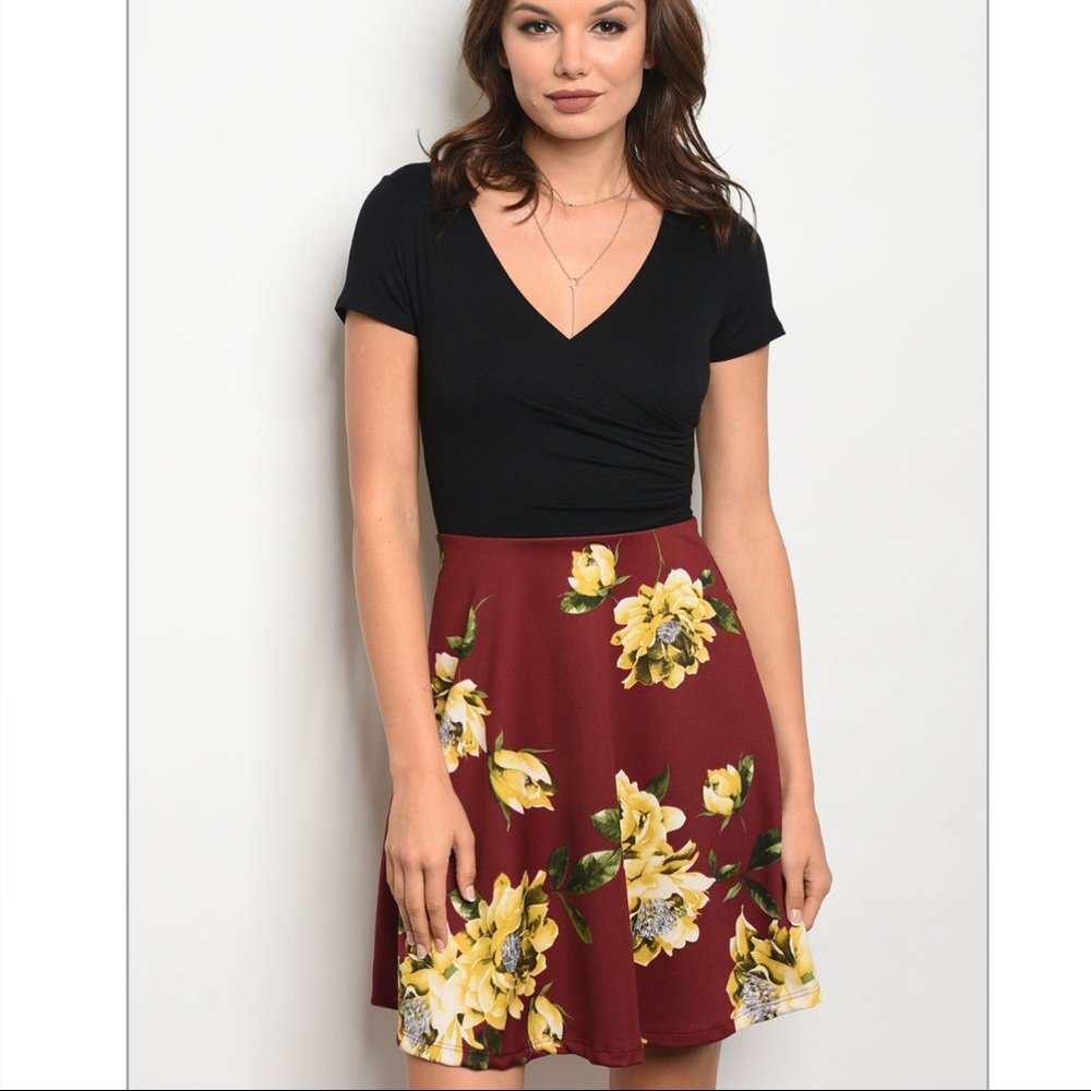 20% off SALE! Black and burgundy floral dress