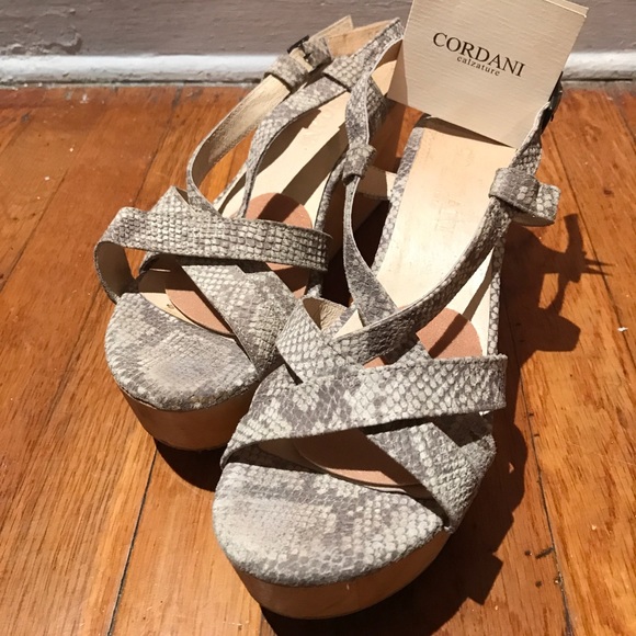 Cordani platform sandals - Picture 2 of 2