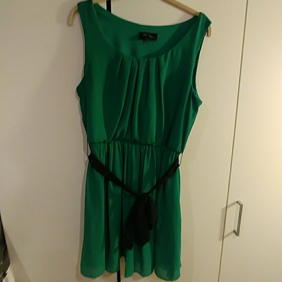 BCX Dresses & Skirts - Green Cocktail Dress BCX Dresses & Skirts - Green Cocktail Dress