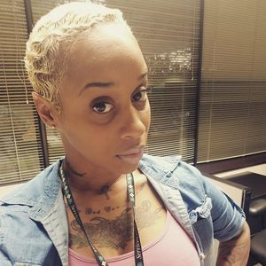 Meet your Posher, Rhonda