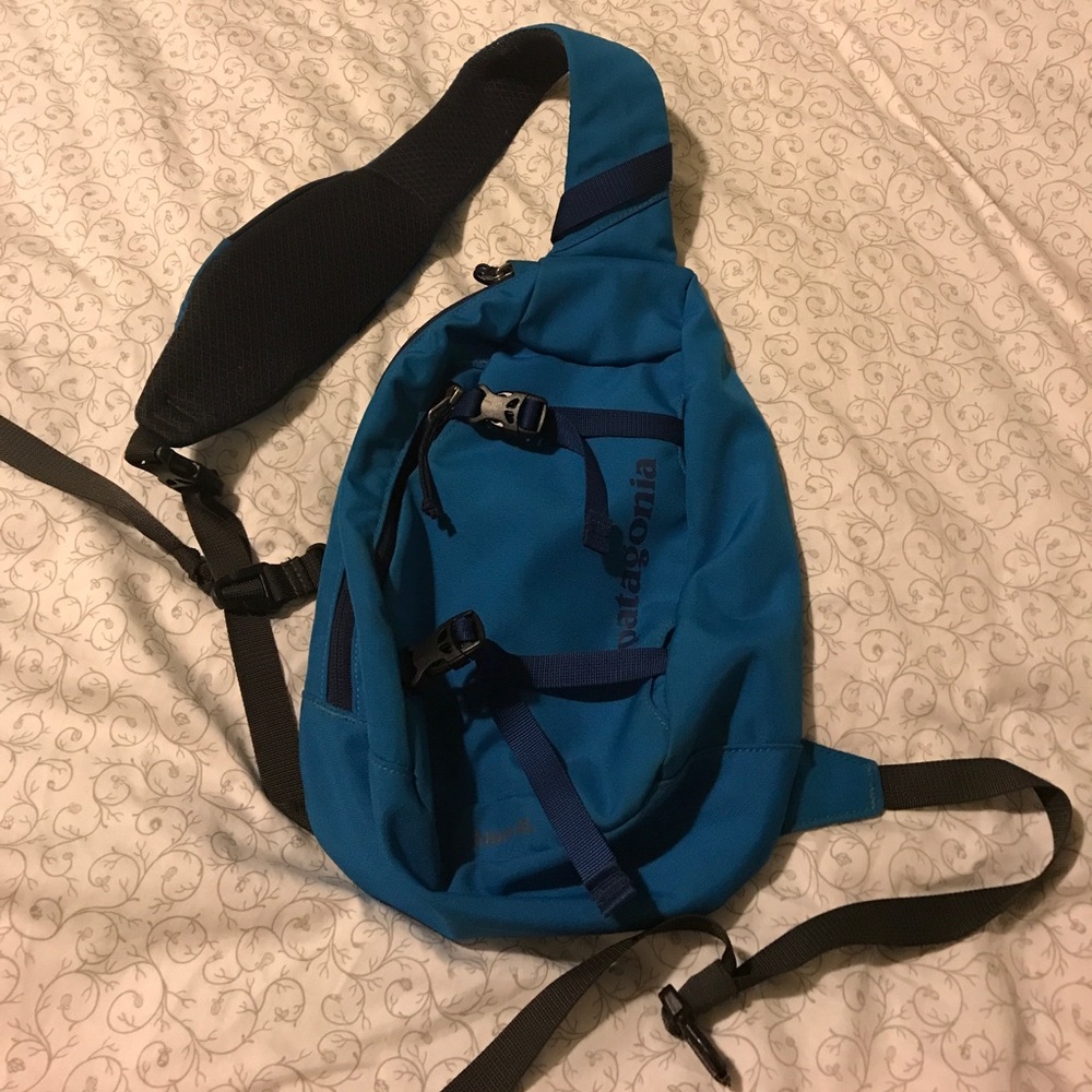 Patagonia blue shoulder bag 8L