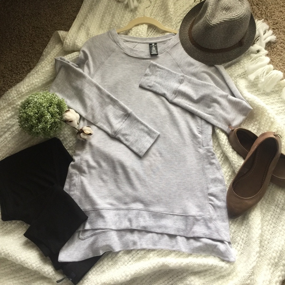 NWOT Active wear pullover