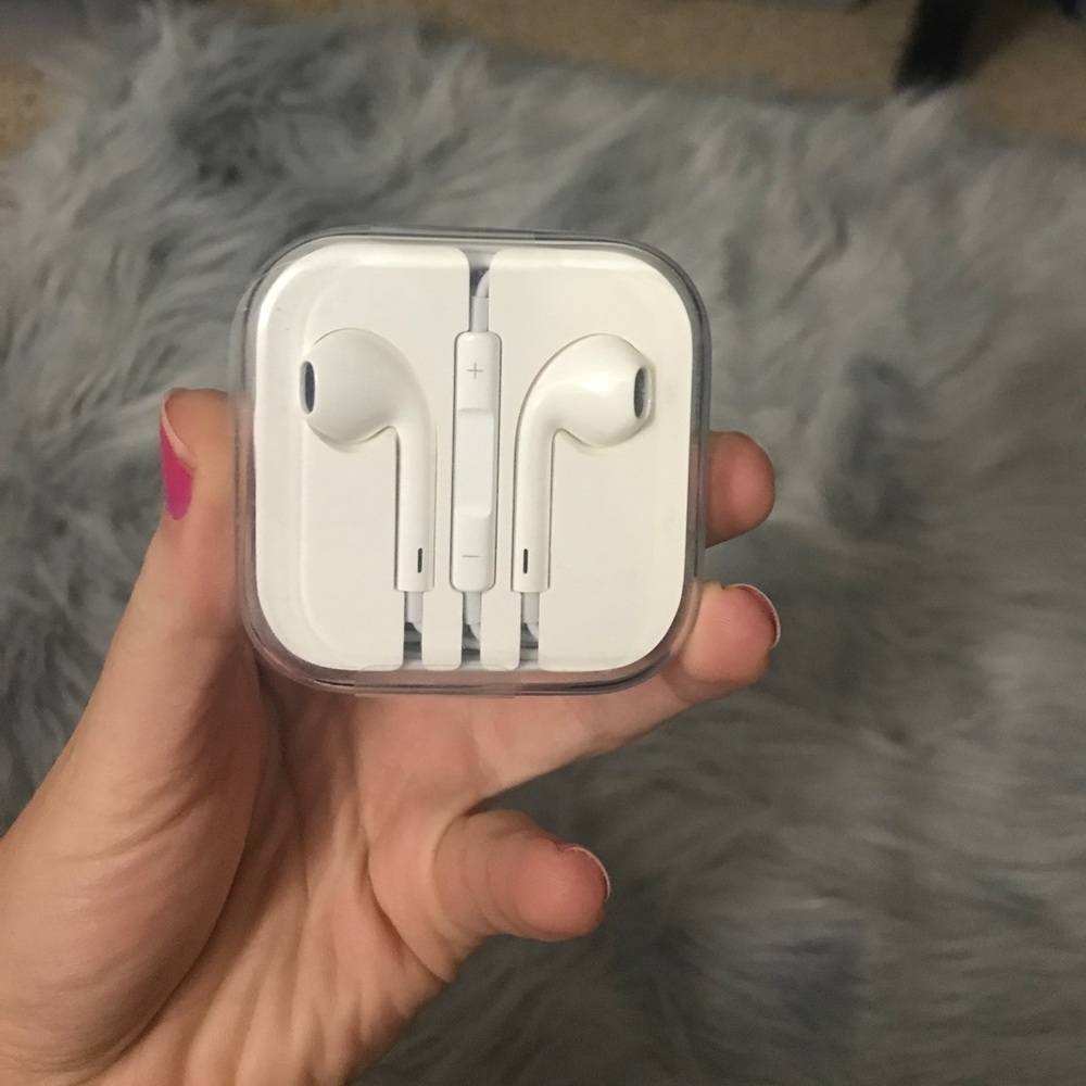 Apple Headphones