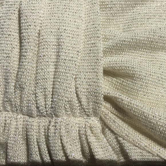 ❌SOLD Forever21 Cream Silver Sparkly Top - Picture 4 of 5