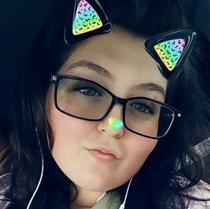 Meet your Posher, Gina