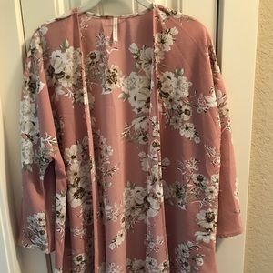 NEW blush pink floral bell sleeve kimono size LRG