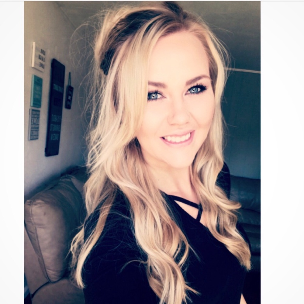 Meet your Posher, Leslie